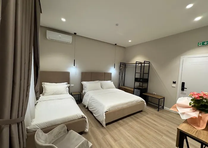 Hotel At Mimosa Street